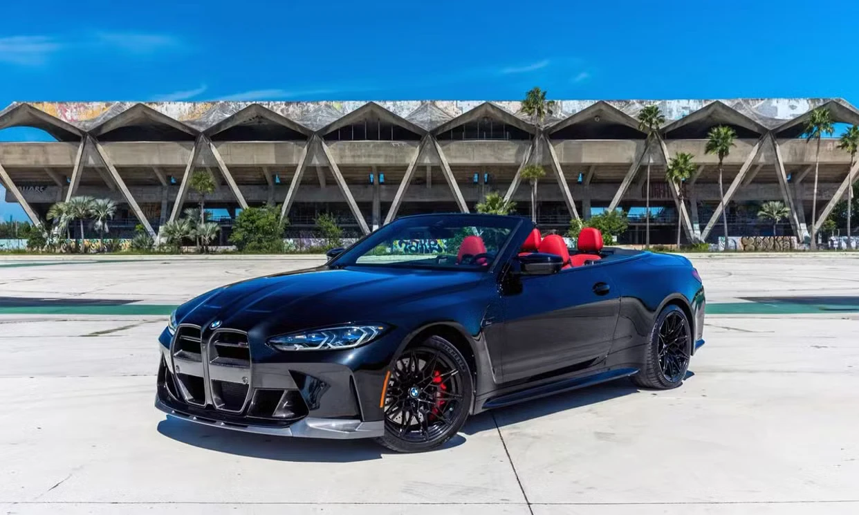 BMW M4 Competition xDrive 2024 — vehicle gallery, photo 17