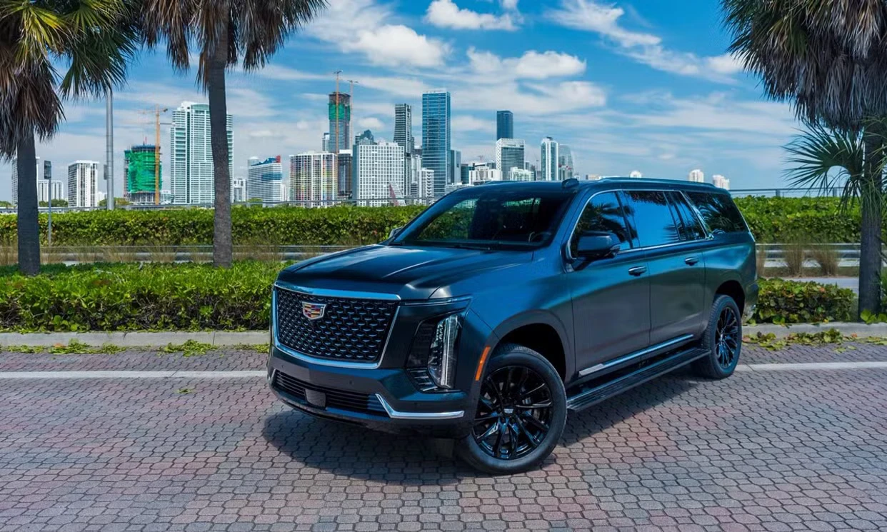 Cadillac Escalade ESV Premium Luxury 2025 — vehicle gallery, photo 5