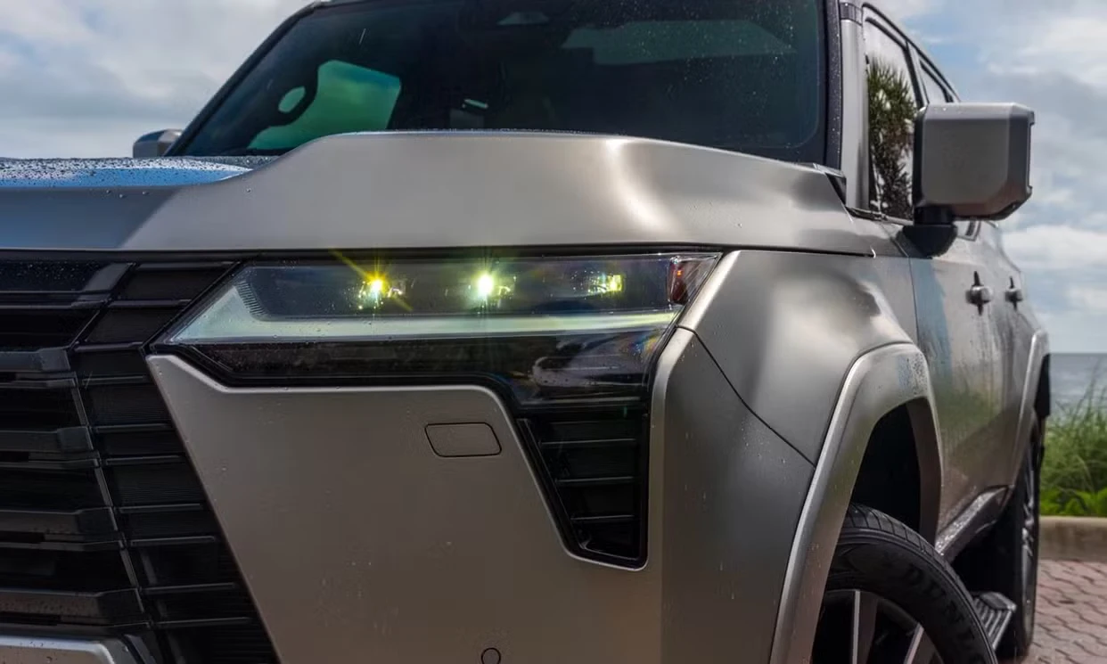 Lexus GX 550 Luxury+ 2025 — vehicle gallery, photo 14
